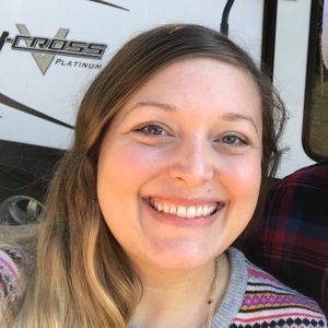 Meet your Posher, Caitlin